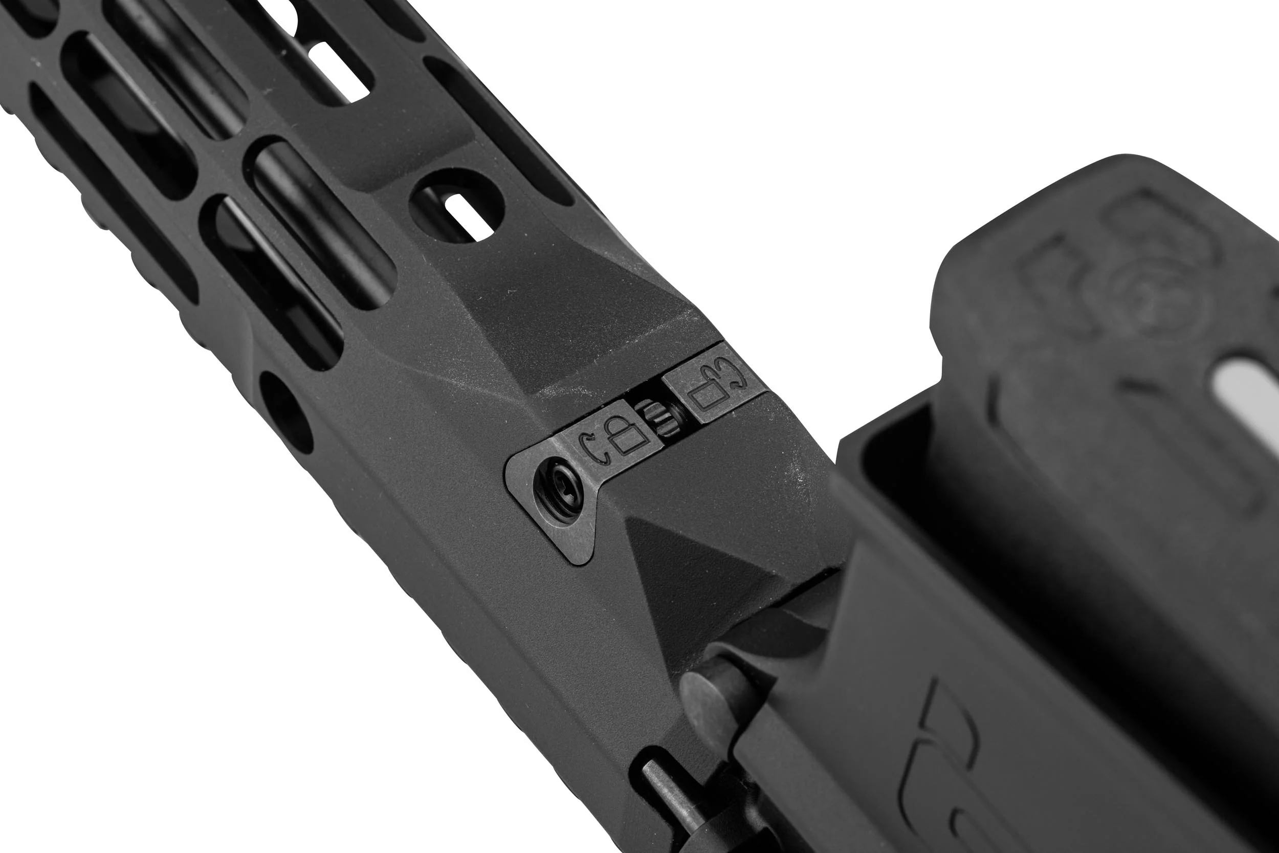 Carabine semi-automatique AR15 Aero Precision M4E1 – Image 6