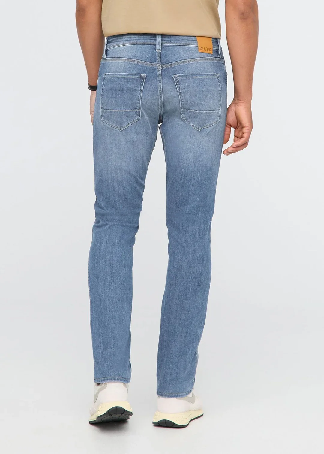 DU/ER Pantalon Performance Denim Relaxed Taper - Homme – Image 3