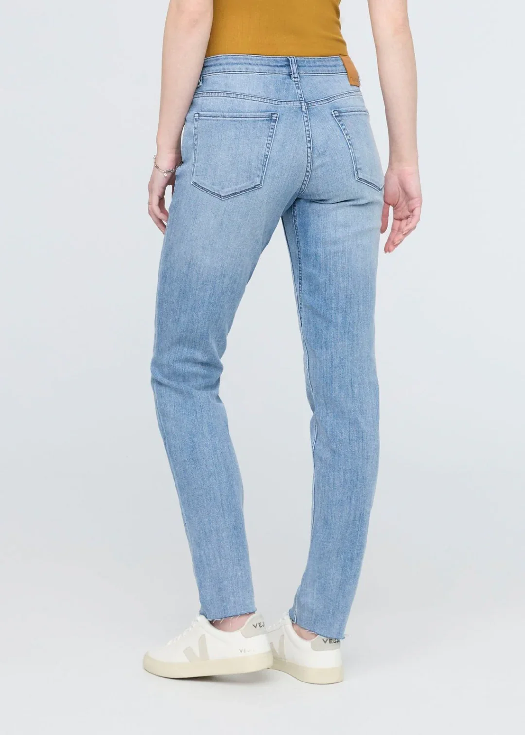 DU/ER Pantalon Performance Denim Girlfriend - Femme – Image 3